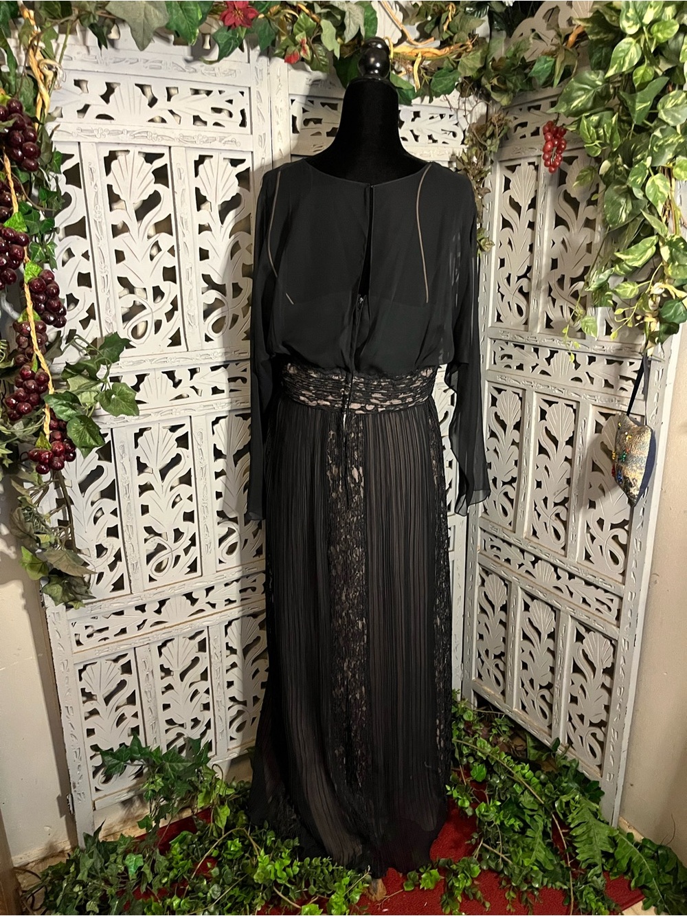 JACK BRYAN VINTAGE 60’s/70’s ELEGANT BLACK CHIFFON & LACE MAXI FORMAL DRESS - Picture 7 of 14